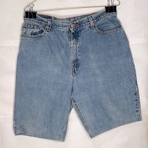 Levi 550 denim shorts size 18